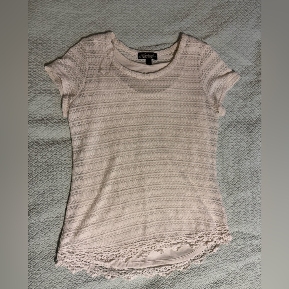 Absolutely Famous white Lace-Trimmed Tee